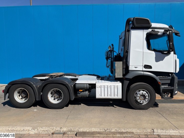 Mercedes Arocs 2642