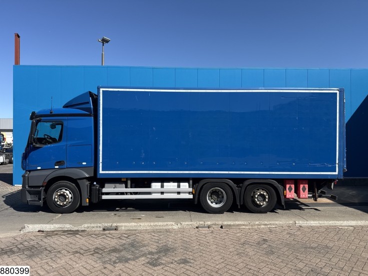 Mercedes Actros 2542