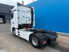 Mercedes Actros 1845