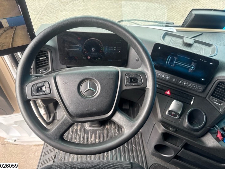 Mercedes Actros 1845