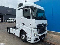 Mercedes Actros 1845