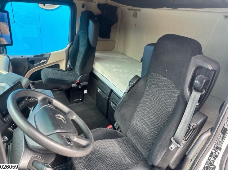 Mercedes Actros 1845