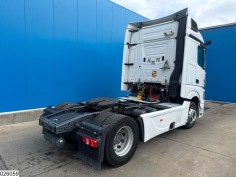 Mercedes Actros 1845