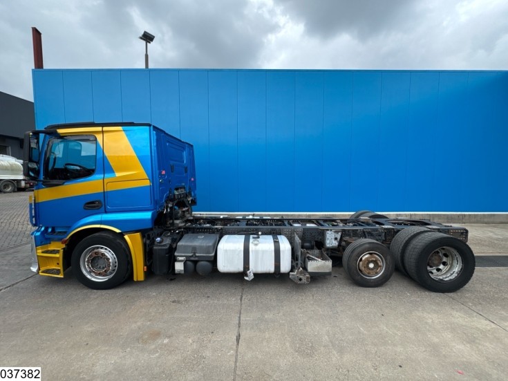 Mercedes Actros 2443