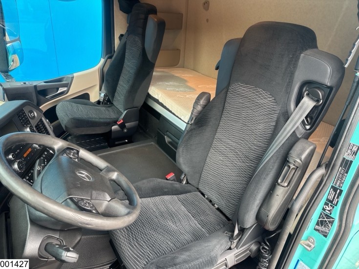 Mercedes Actros 1848