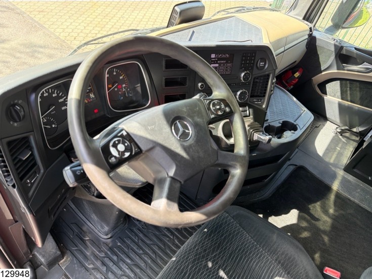Mercedes Actros 2548