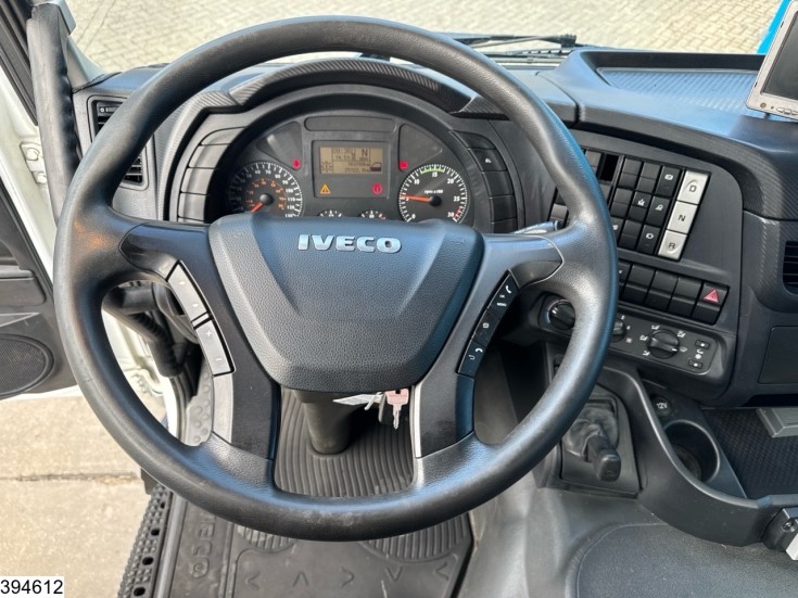 Iveco Trakker 330