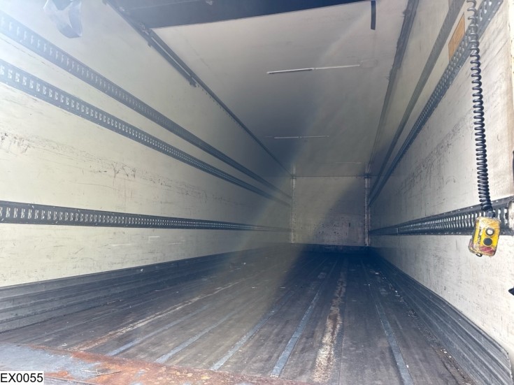 Fruehauf gesloten bak