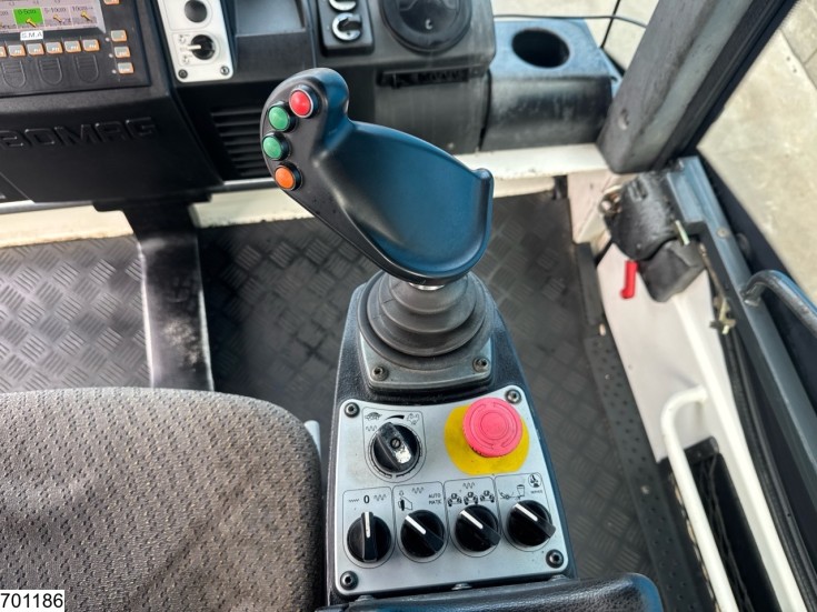 Bomag BW 174 AP-4 AM