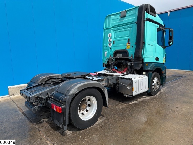 Mercedes Actros 1848