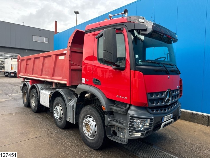 Mercedes Arocs 3243