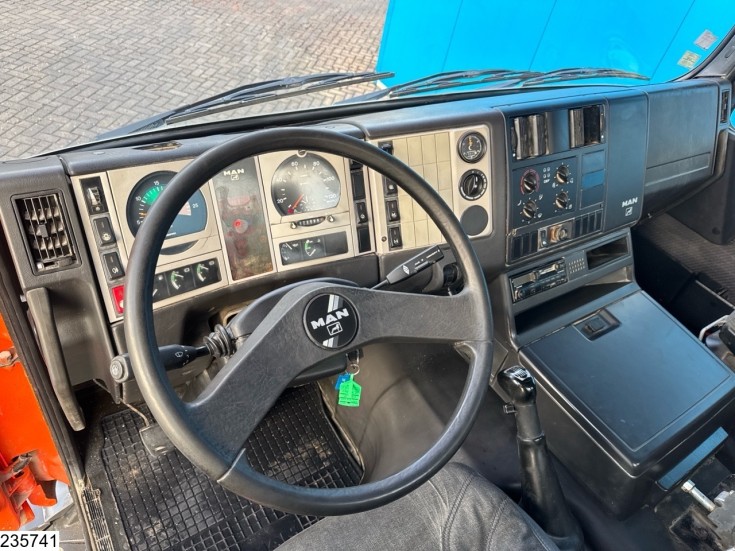 MAN 27 293