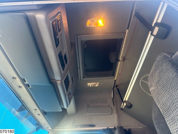Mercedes Atego 1527