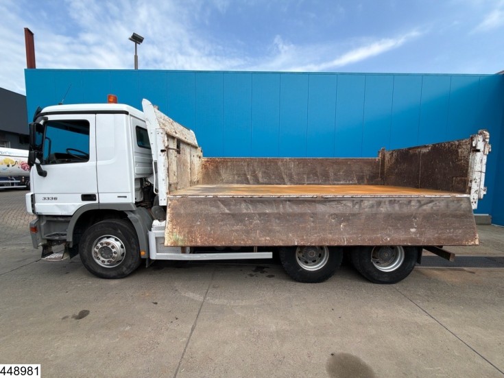 Mercedes Actros 3336