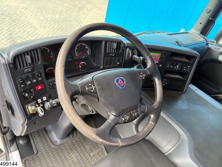 Scania P 450