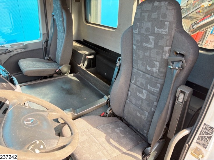 Mercedes Actros 1836