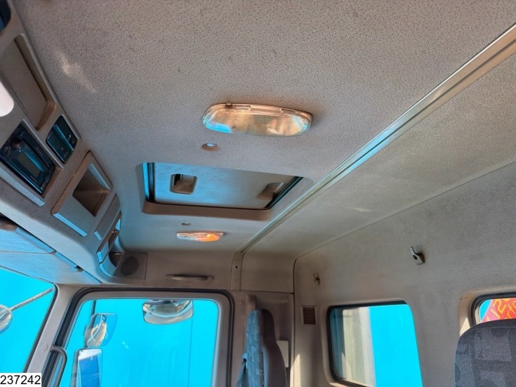 Mercedes Actros 1836
