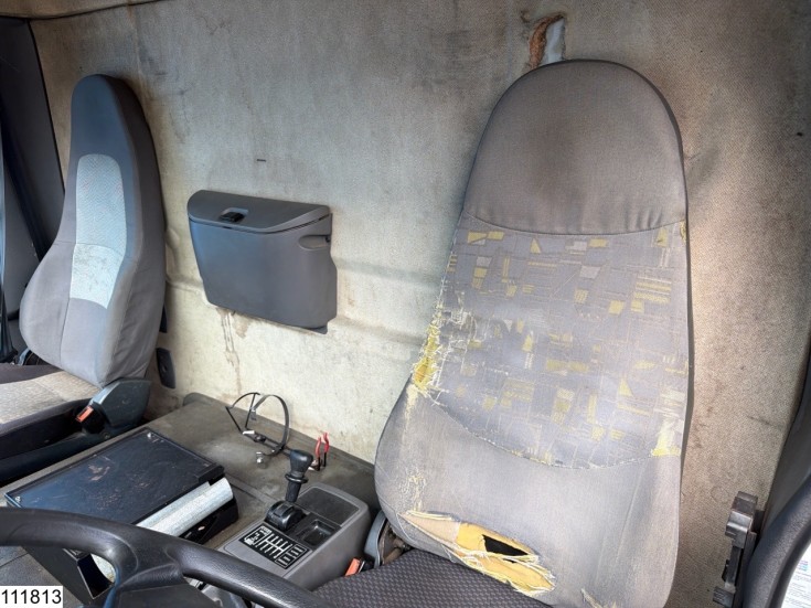 Renault Premium 270