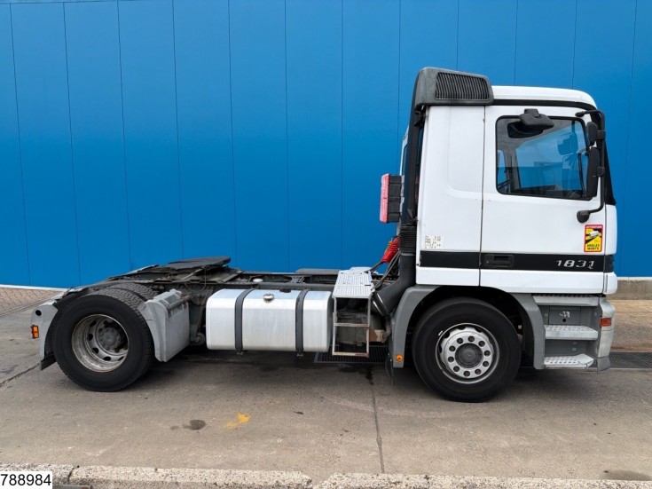 Mercedes Actros 1831