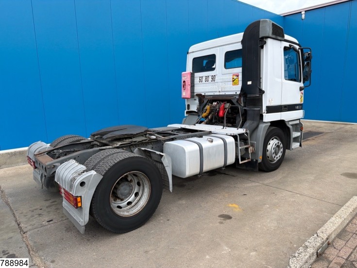 Mercedes Actros 1831
