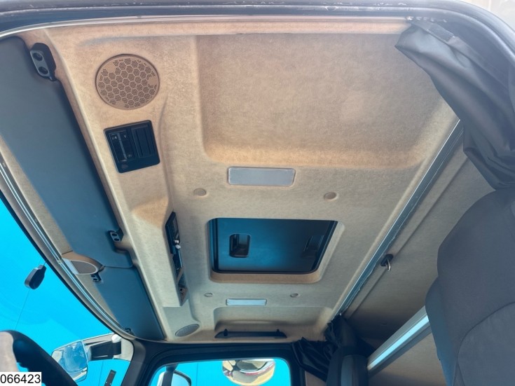 Mercedes Actros 1843