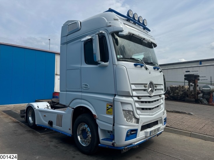 Mercedes Actros 1848
