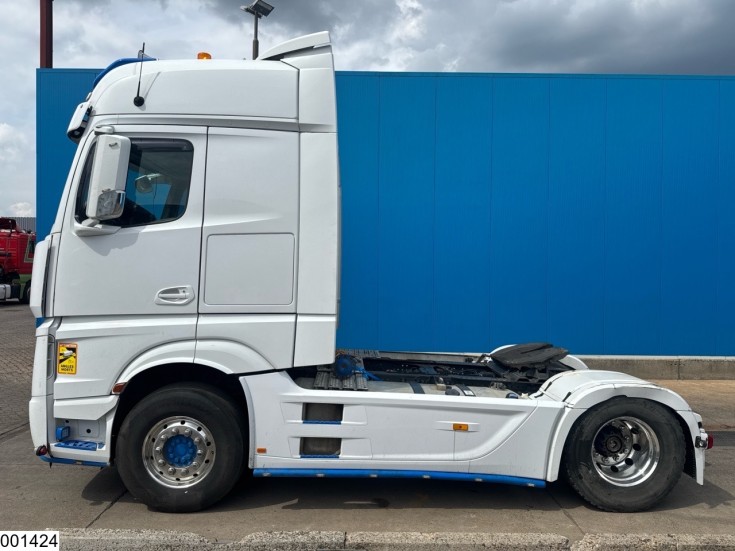 Mercedes Actros 1848