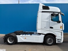 Mercedes Actros 1845