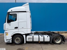 Mercedes Actros 1842