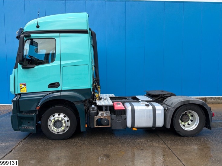 Mercedes Actros 1848