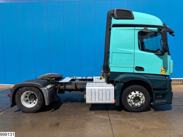 Mercedes Actros 1848