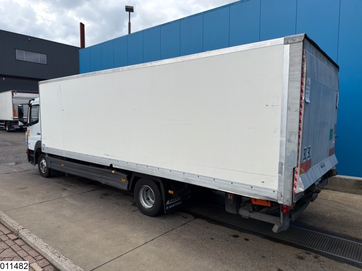 Mercedes Atego 1221