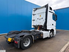 Mercedes Actros 1845