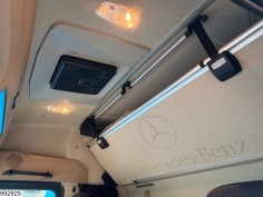 Mercedes Actros 1845