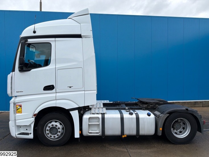 Mercedes Actros 1845
