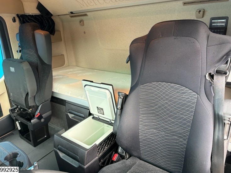 Mercedes Actros 1845