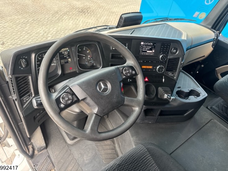 Mercedes Actros 1833