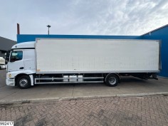Mercedes Actros 1833