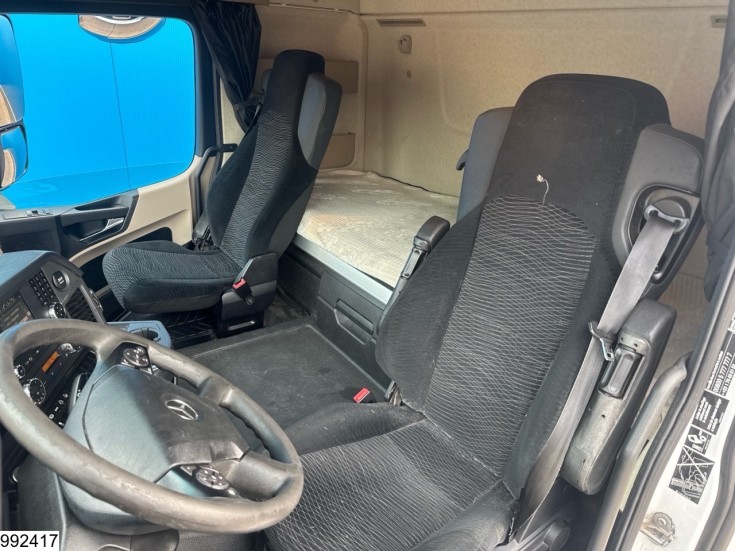 Mercedes Actros 1833