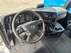 Mercedes Actros 1833