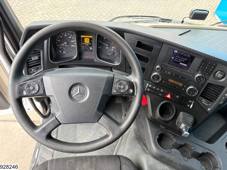 Mercedes Actros 1843