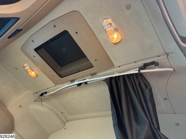 Mercedes Actros 1843
