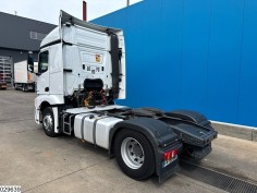 Mercedes Actros 1845