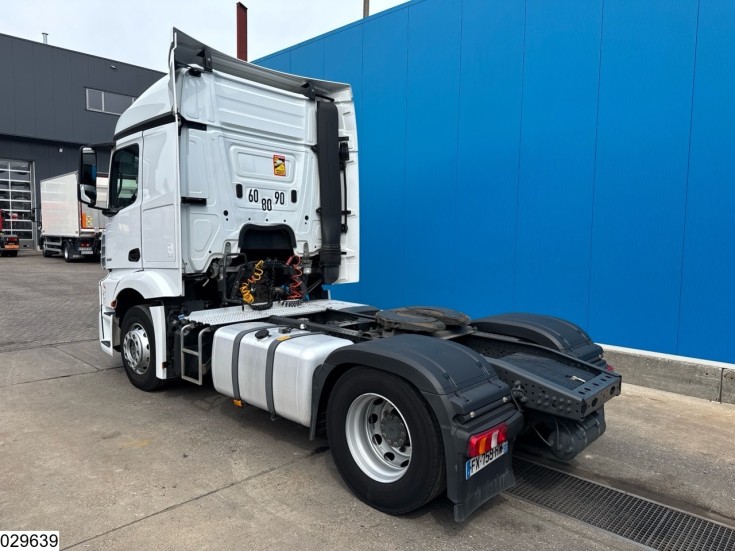 Mercedes Actros 1845