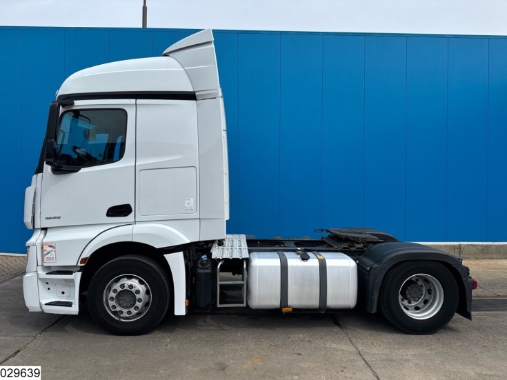Mercedes Actros 1845