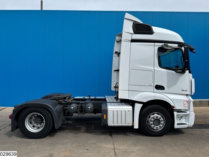 Mercedes Actros 1845