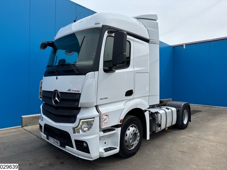 Mercedes Actros 1845