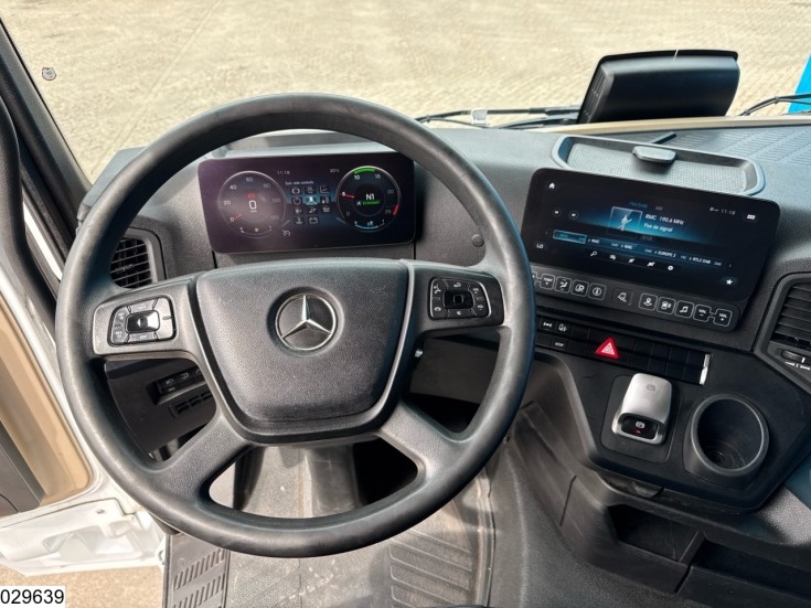 Mercedes Actros 1845