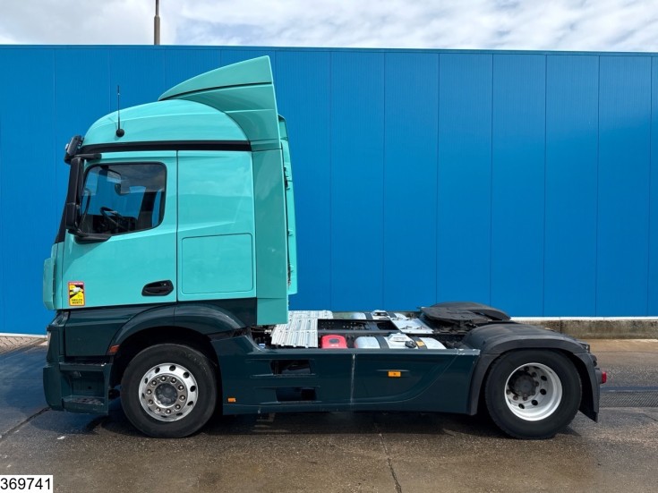 Mercedes Actros 1848