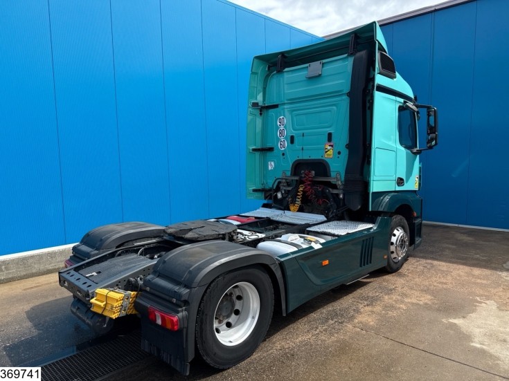 Mercedes Actros 1848